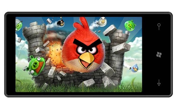 Angry Birds, al fin estos furiosos pájaros aterrizan en la plataforma Windows Phone 7