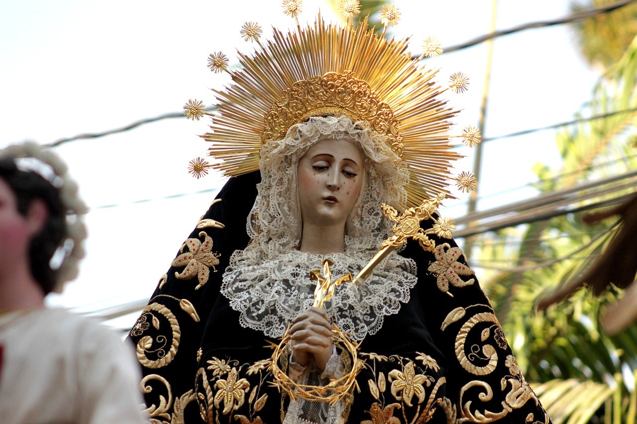 Las mejores aplicaciones para conocer procesiones, pasos y santos de