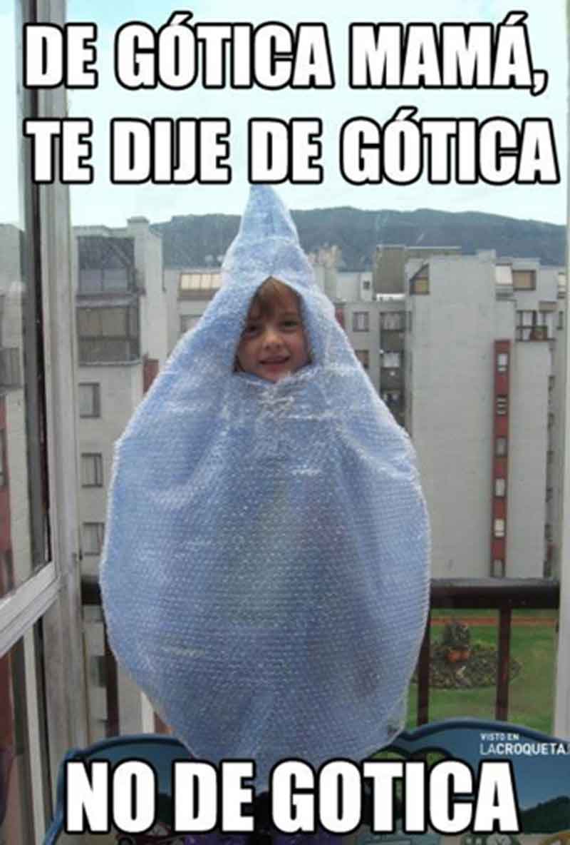 mejores memes de Halloween para compartir por WhatsApp y Twitter disfraz equivocado