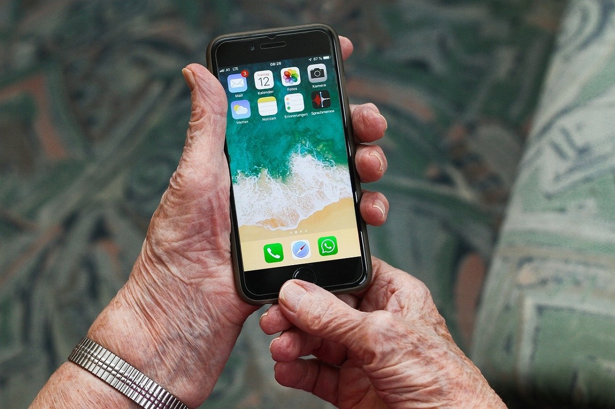 5 aplicaciones para contactar con tus mayores fácilmente