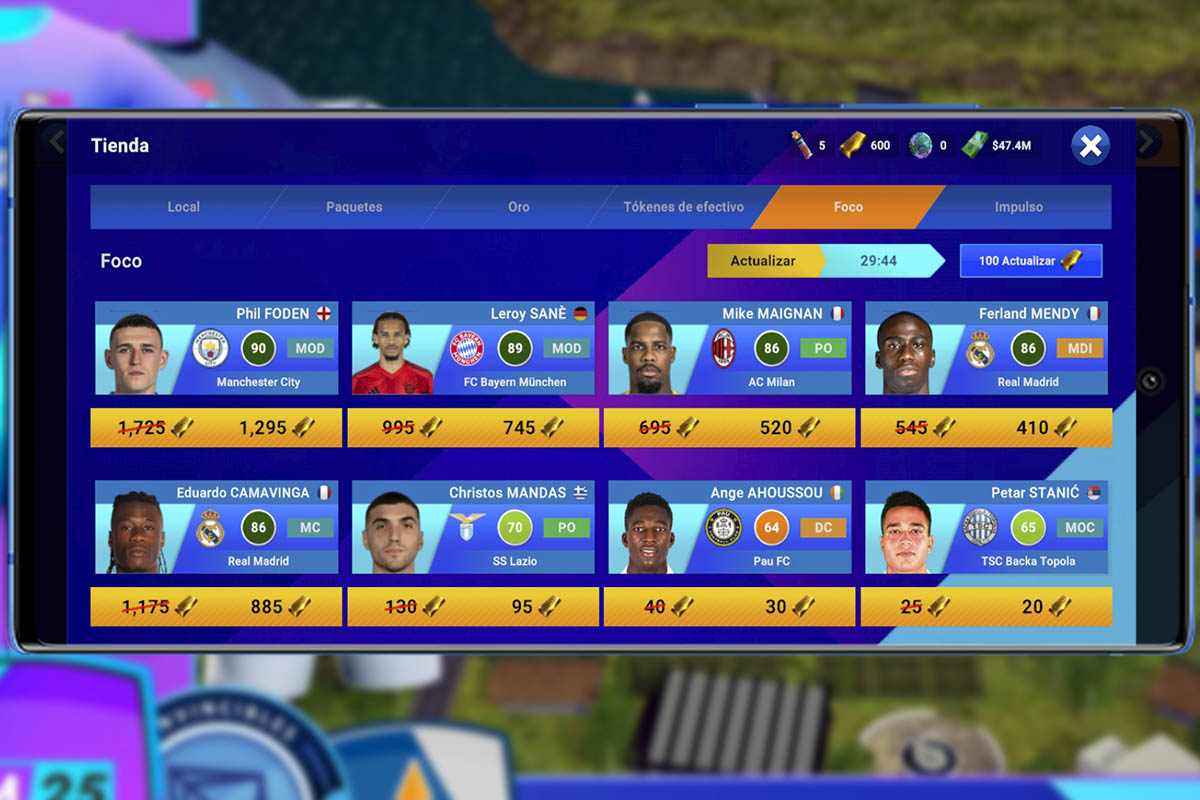 Cómo jugar en Soccer Manager 2025: ficha sabiamente