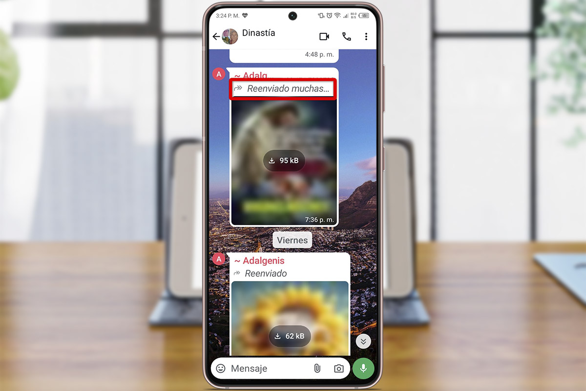 Cómo saber si un mensaje reenviado de WhatsApp es un bulo o fake news: verifica la etiqueta "Reenviado"