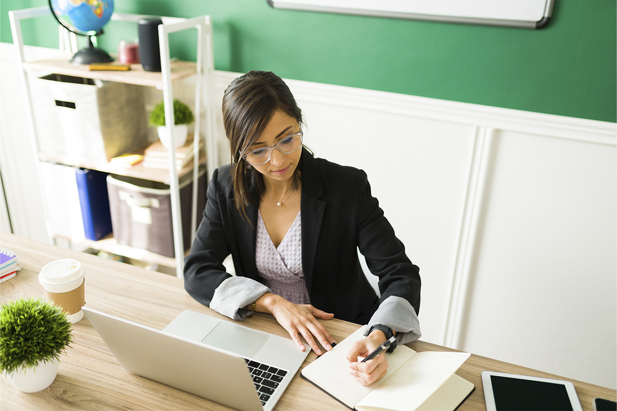 Los mejores prompts de ChatGPT para corregir trabajo