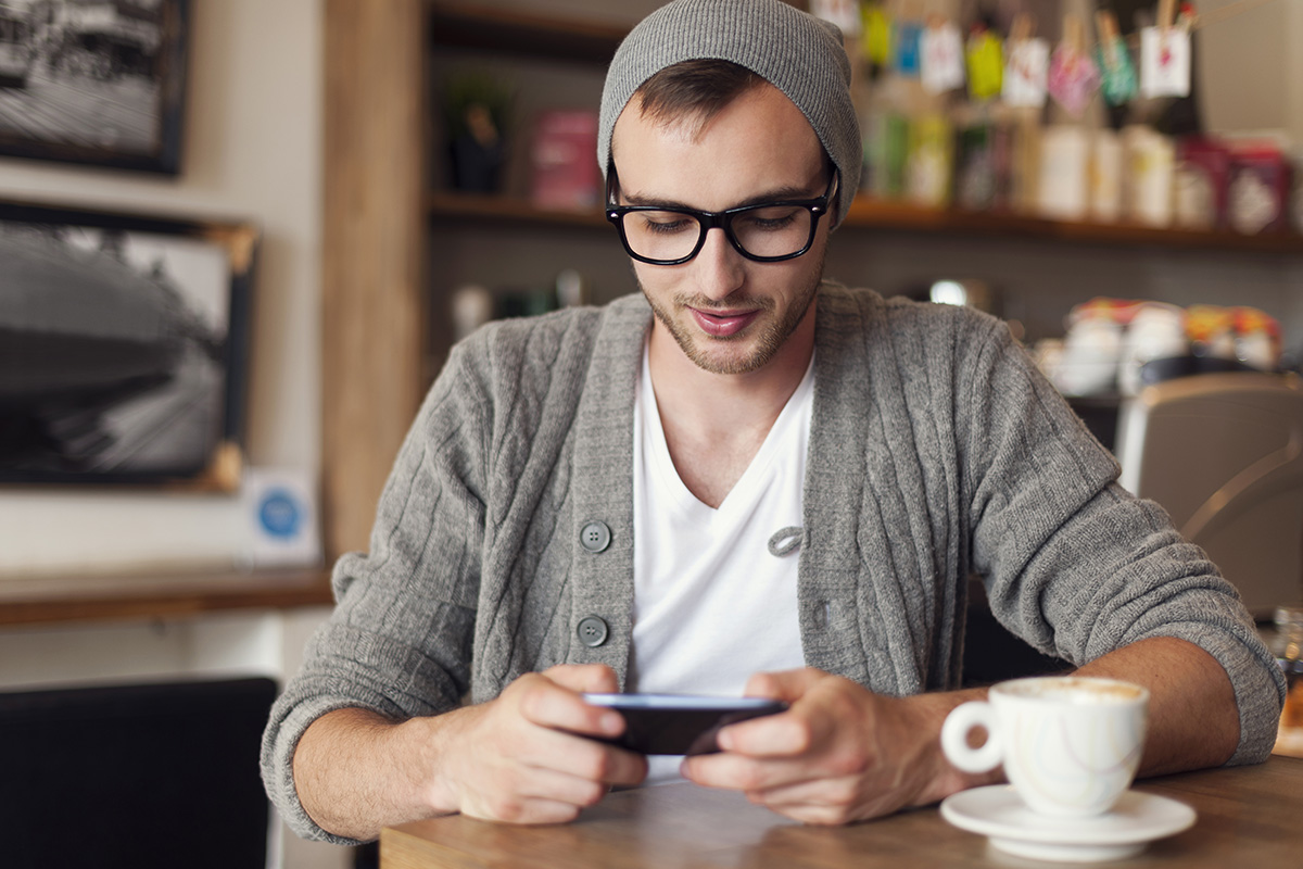 Prompts de ChatGPT útiles para ligar en 2025 por Tinder - Para conectar en serio